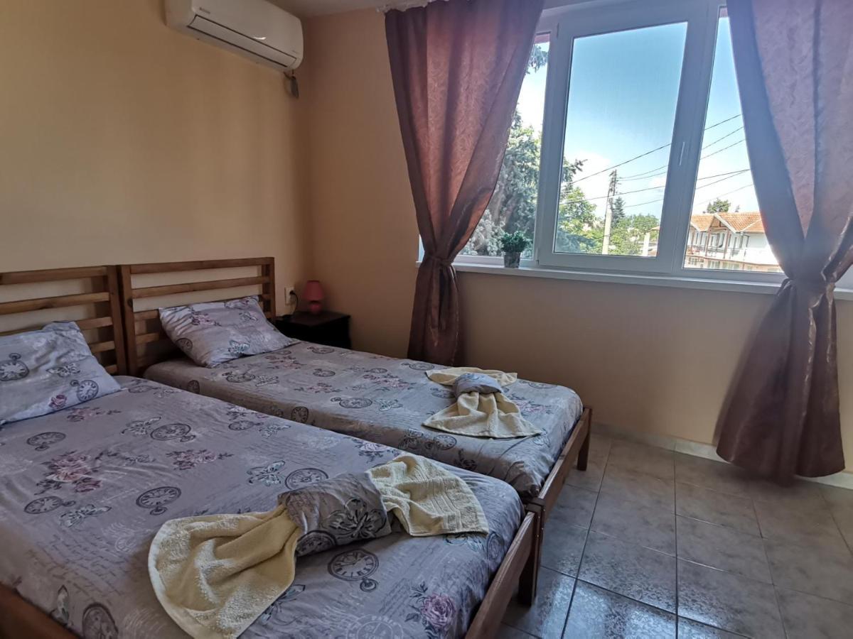 Guest House 51 Kranevo Esterno foto