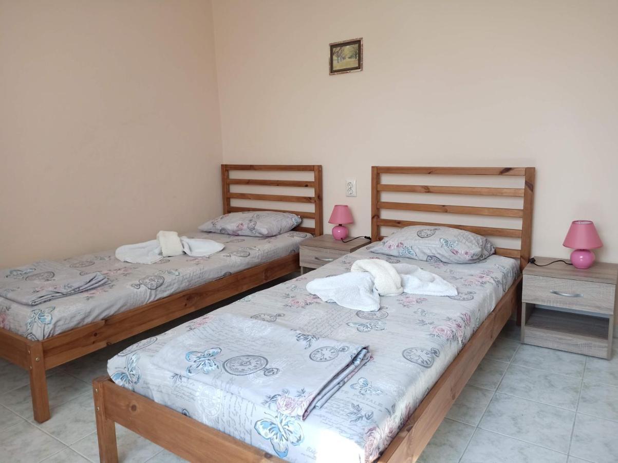 Guest House 51 Kranevo Esterno foto
