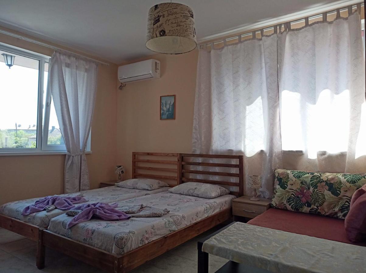 Guest House 51 Kranevo Esterno foto